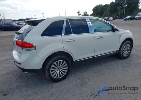 2013 Lincoln Mkx z USA, uszkodzony, nr VIN 2LMDJ6JK6DBL17707